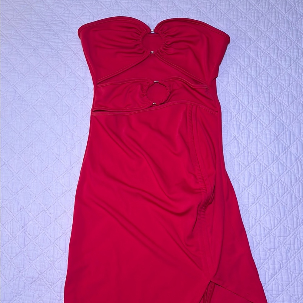 Elegant Red Strapless Dress